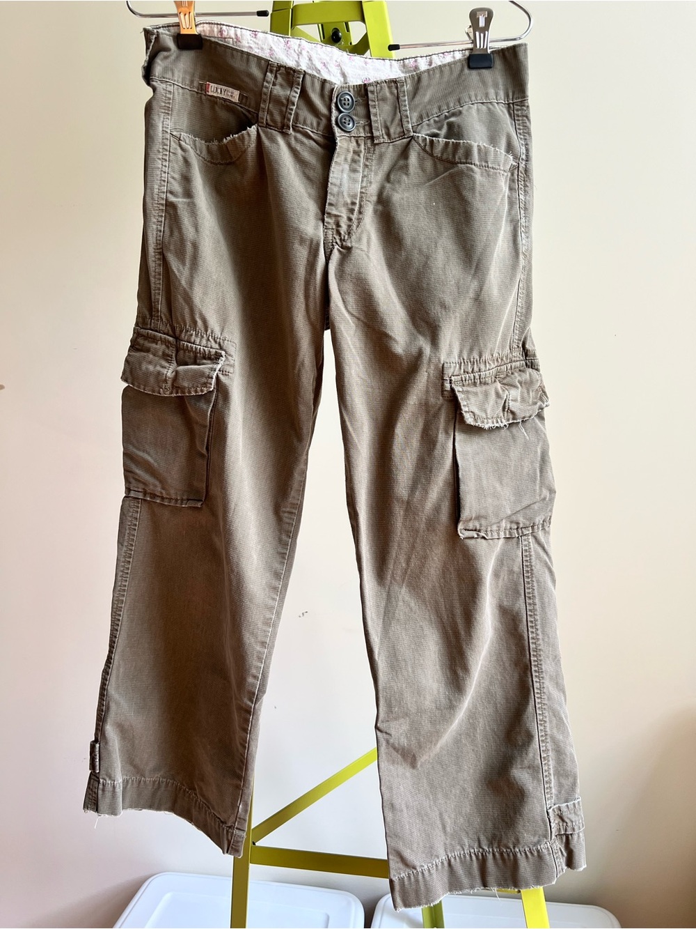 Lucky Brand Olive Cargo Pants size 2 or 26 Y2K